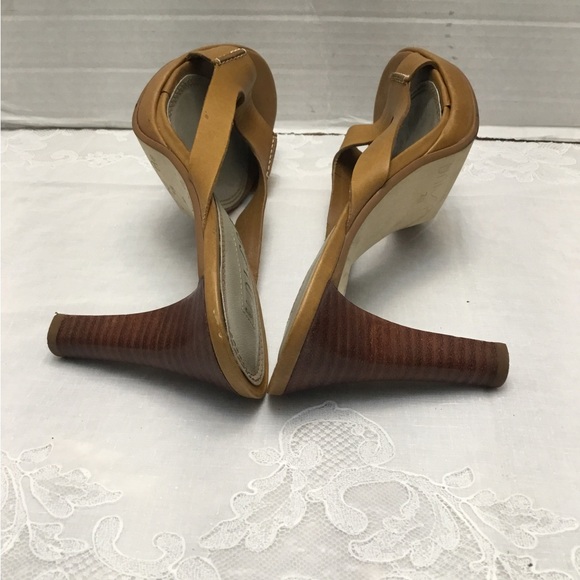 UNISA Camel Open-Toe Heels - Picture 5 of 13